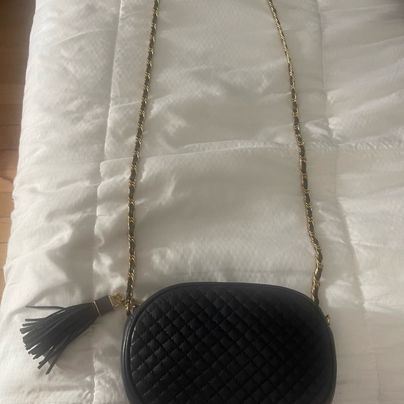 Talbots quilted leather crossbody purse with a gold chain strap. - Picture 3 of 8